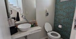 Casa Moderna com Piscina Privativa no Villa Campolim
