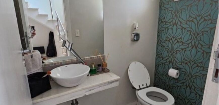 Casa Moderna com Piscina Privativa no Villa Campolim