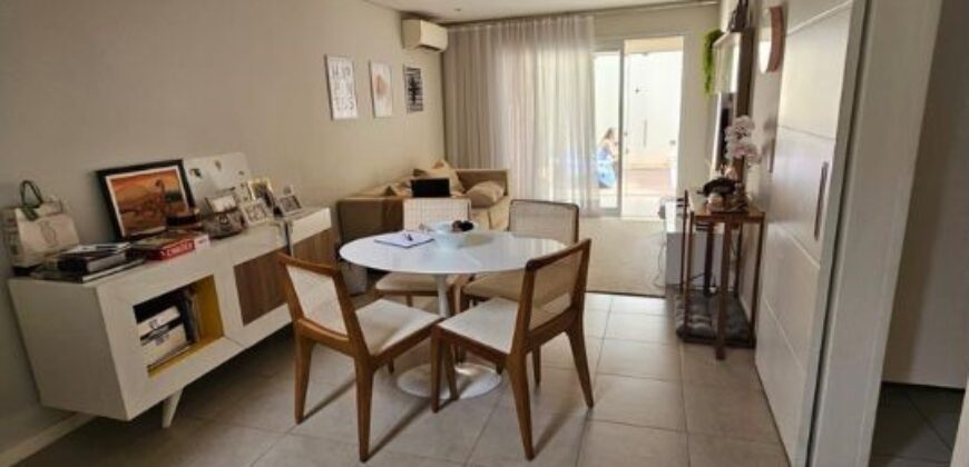 Casa Moderna com Piscina Privativa no Villa Campolim