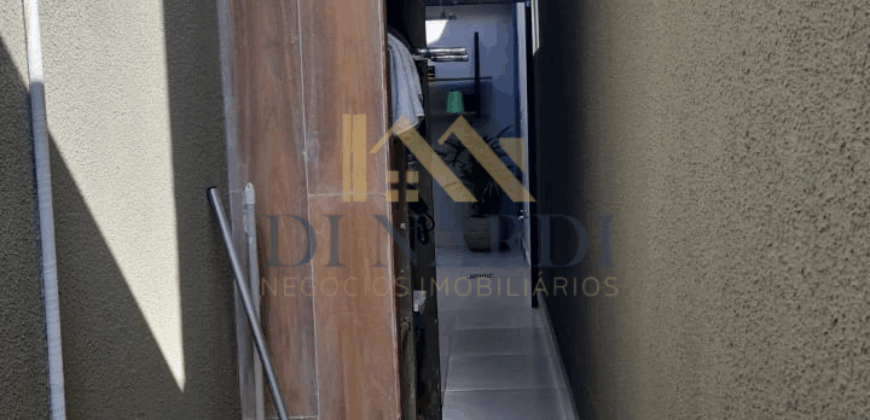 Elegante Sobrado em Condomínio Fechado com Infraestrutura Completa