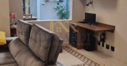 Elegante Sobrado em Condomínio Fechado com Infraestrutura Completa