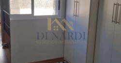 Elegante Sobrado em Condomínio Fechado com Infraestrutura Completa