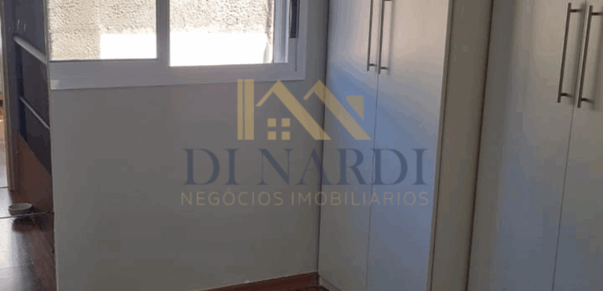 Elegante Sobrado em Condomínio Fechado com Infraestrutura Completa