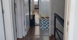 Elegante Sobrado em Condomínio Fechado com Infraestrutura Completa