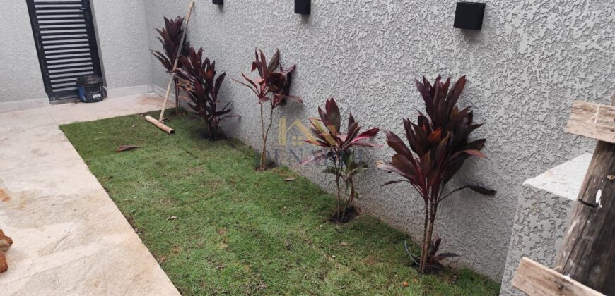 Casa Espaçosa em Condomínio Fechado no Bairro Santa Marta