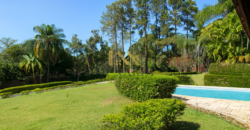 Casa Espetacular com 742m², 5 Suítes, 3 andares e Lazer Completo na Granja Viana