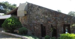 Casa Espetacular com 742m², 5 Suítes, 3 andares e Lazer Completo na Granja Viana