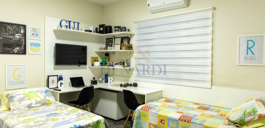 Casa com 3 Dormitórios, 178m², Suíte e 4 Vagas no Parque Três Meninos