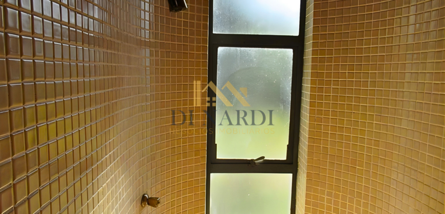 Casa Espetacular com 742m², 5 Suítes, 3 andares e Lazer Completo na Granja Viana