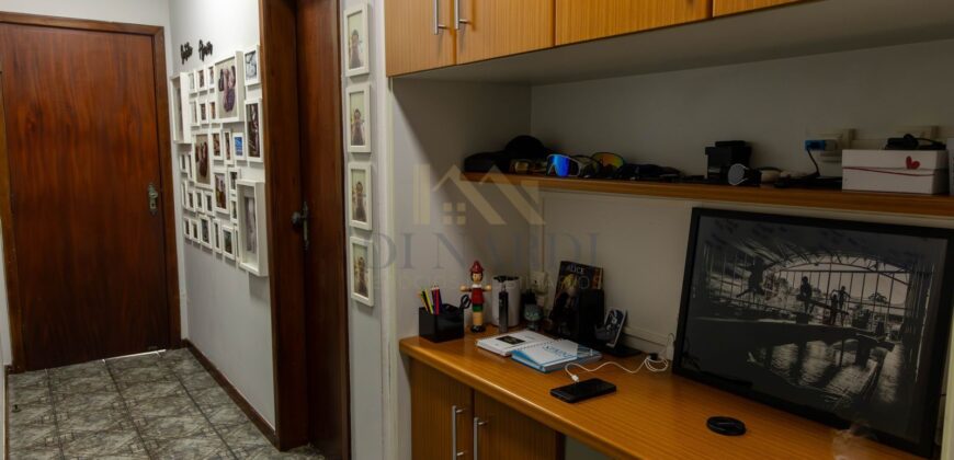 Casa com 3 Dormitórios, 178m², Suíte e 4 Vagas no Parque Três Meninos