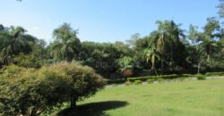 Casa Espetacular com 742m², 5 Suítes, 3 andares e Lazer Completo na Granja Viana