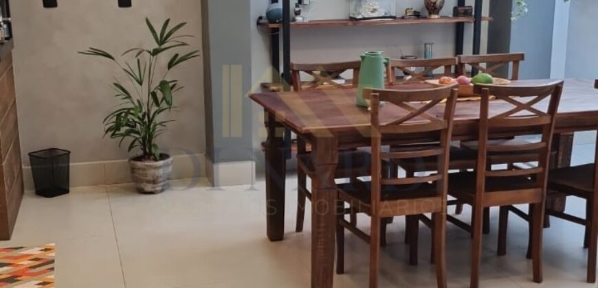 Arte de Viver: Sobrado de Alto Padrão com 3 Dormitórios em Condomínio Fechado