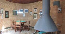 Casa Espetacular com 742m², 5 Suítes, 3 andares e Lazer Completo na Granja Viana