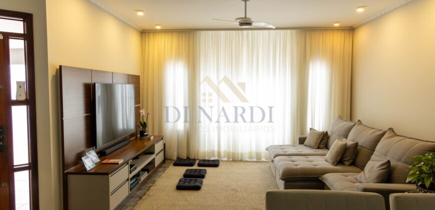 Casa com 3 Dormitórios, 178m², Suíte e 4 Vagas no Parque Três Meninos
