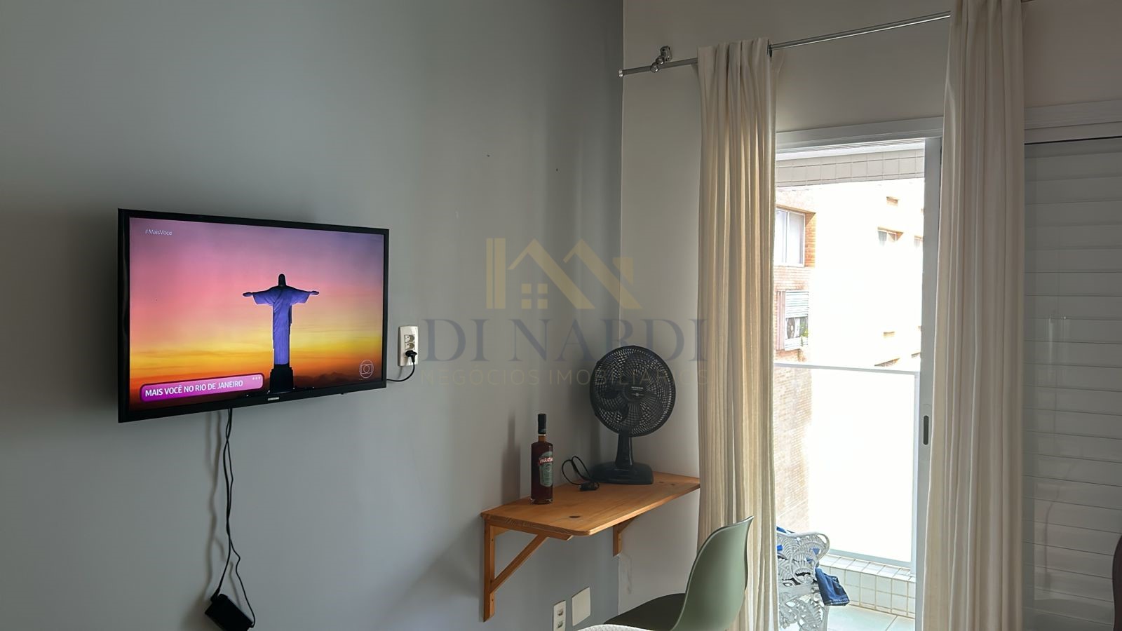 Apartamento Mobiliado de 130 m² com 2 Quartos e Suíte à Venda no Gonzaga, Santos