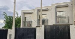 Sobrado Novo com 2 Dormitórios e Garagem em Aparecidinha com 58,8m²