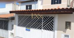 Sobrado Semi-novo com 2 Dormitórios e Garagem Coberta no Parque São Bento
