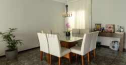 Casa com 3 Dormitórios, 178m², Suíte e 4 Vagas no Parque Três Meninos