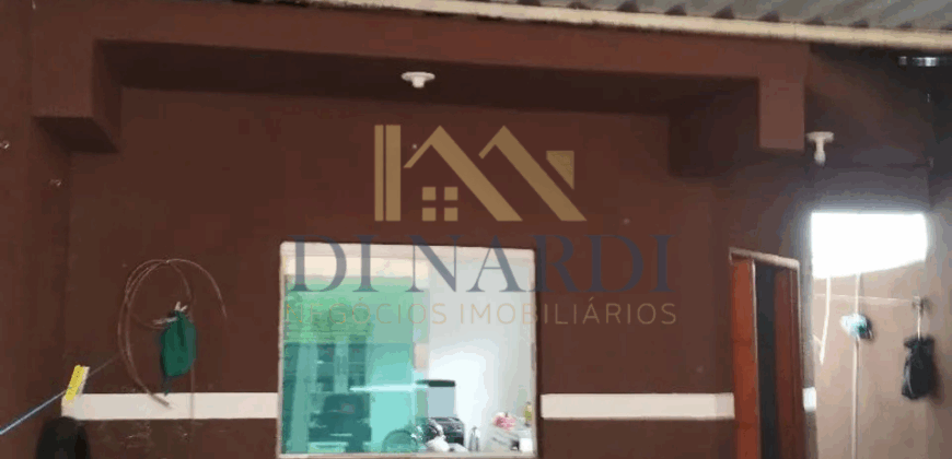 Casa Térrea com Potencial de Ampliação no Lopes de Oliveira