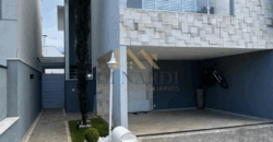 Casa de Luxo no Exclusivo Condomínio Villagio Milano com Jacuzzi e Aquecimento de Água