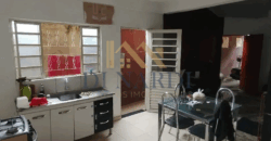 Casa Térrea com Potencial de Ampliação no Lopes de Oliveira