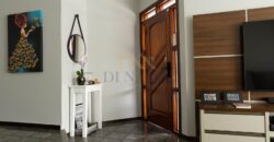 Casa com 3 Dormitórios, 178m², Suíte e 4 Vagas no Parque Três Meninos