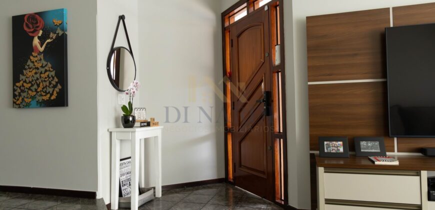 Casa com 3 Dormitórios, 178m², Suíte e 4 Vagas no Parque Três Meninos