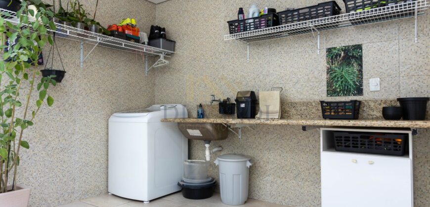 Casa com 3 Dormitórios, 178m², Suíte e 4 Vagas no Parque Três Meninos