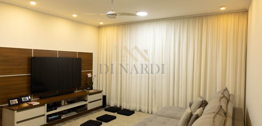 Casa com 3 Dormitórios, 178m², Suíte e 4 Vagas no Parque Três Meninos