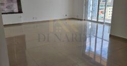 Sala Comercial de 40 m² no Campolim com Copa e Banheiro Privativo