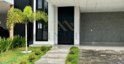 Casa Térrea Moderna com 3 Dormitórios em Condomínio Fechado no Ibiti Reserva