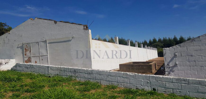 Sítio Espetacular à Venda com Múltiplas Construções em Itu
