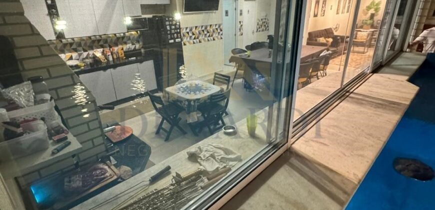 Casa Térrea com 2 Suítes e Área Gourmet no Condomínio Acqua Show com 180 m²