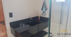 Sobrado de Alto Padrão no Alphaville com 3 Suítes e Piscina Privativa