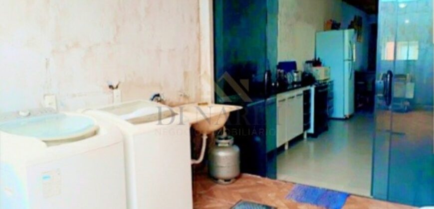 Casa Ampla com 3 Dormitórios, Suíte e Quintal no Parque Vista Bárbara em Sorocaba