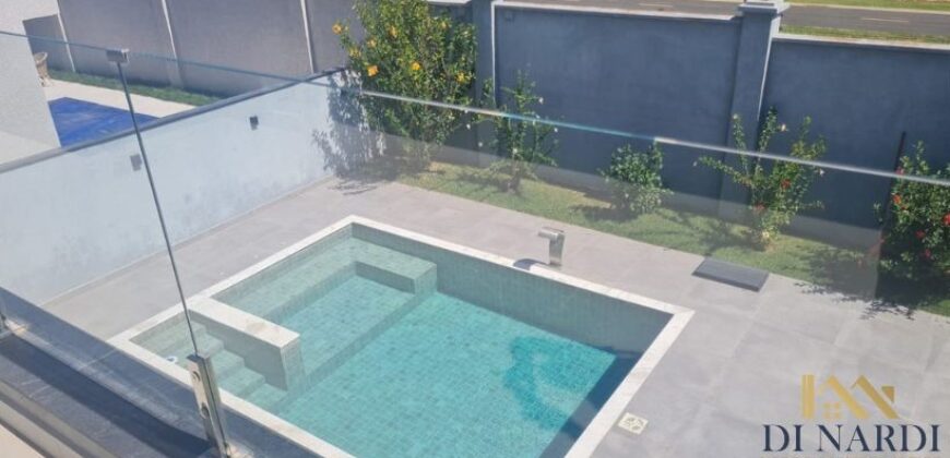 Sobrado de Alto Padrão no Alphaville com 3 Suítes e Piscina Privativa