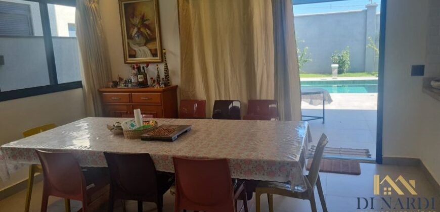 Sobrado de Alto Padrão no Alphaville com 3 Suítes e Piscina Privativa