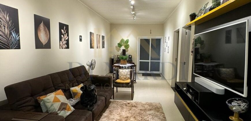 Casa Térrea com 2 Suítes e Área Gourmet no Condomínio Acqua Show com 180 m²