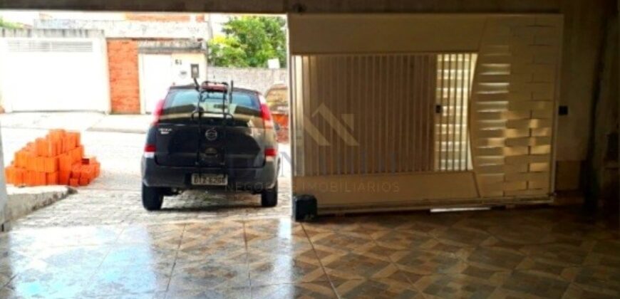 Casa Ampla com 3 Dormitórios, Suíte e Quintal no Parque Vista Bárbara em Sorocaba