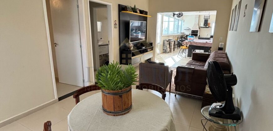 Casa Térrea com 2 Suítes e Área Gourmet no Condomínio Acqua Show com 180 m²