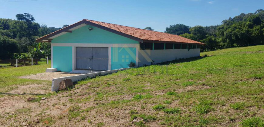 Sítio Espetacular à Venda com Múltiplas Construções em Itu