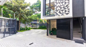 Casa com 2 Quartos e Churrasqueira Coberta – Vila Ipojuca, SP