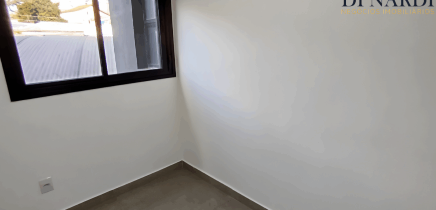 Casa com 2 Quartos e Churrasqueira Coberta – Vila Ipojuca, SP