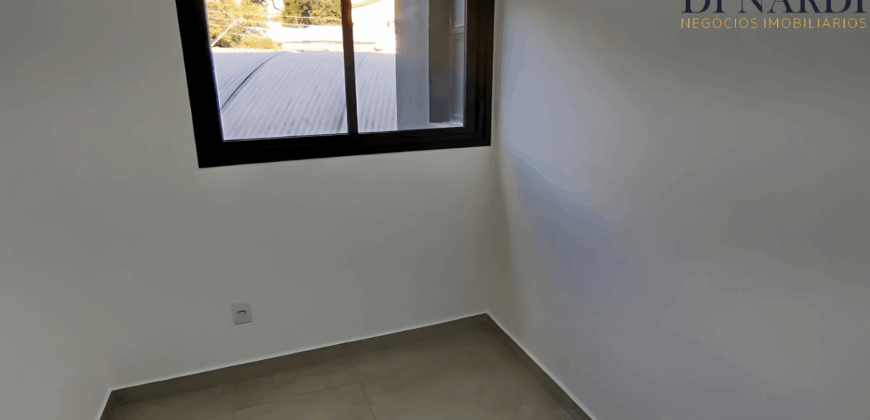 Casa com 2 Quartos e Churrasqueira Coberta – Vila Ipojuca, SP