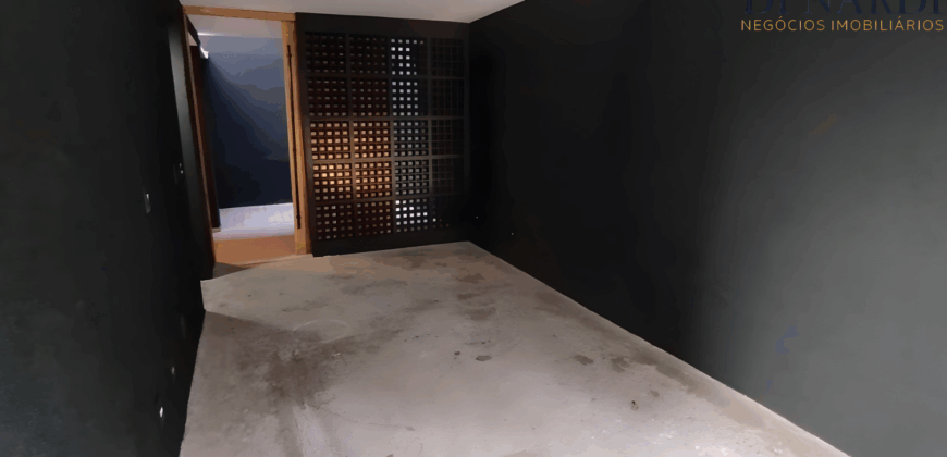 Casa com 2 Quartos e Churrasqueira Coberta – Vila Ipojuca, SP