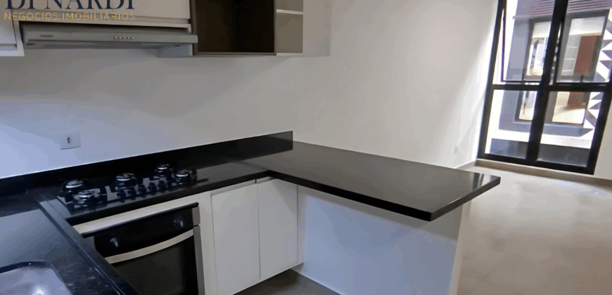 Casa com 2 Quartos e Churrasqueira Coberta – Vila Ipojuca, SP