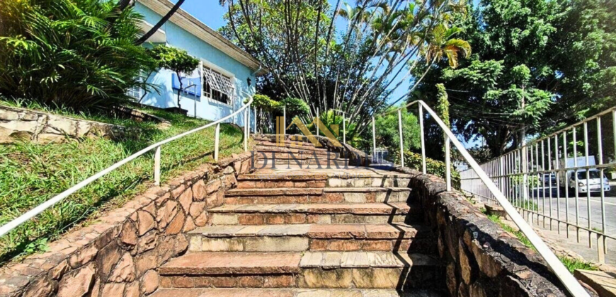 Imóvel Comercial de Alto Padrão na City Lapa: 584m² Privilegiados para Clínicas e Escritório