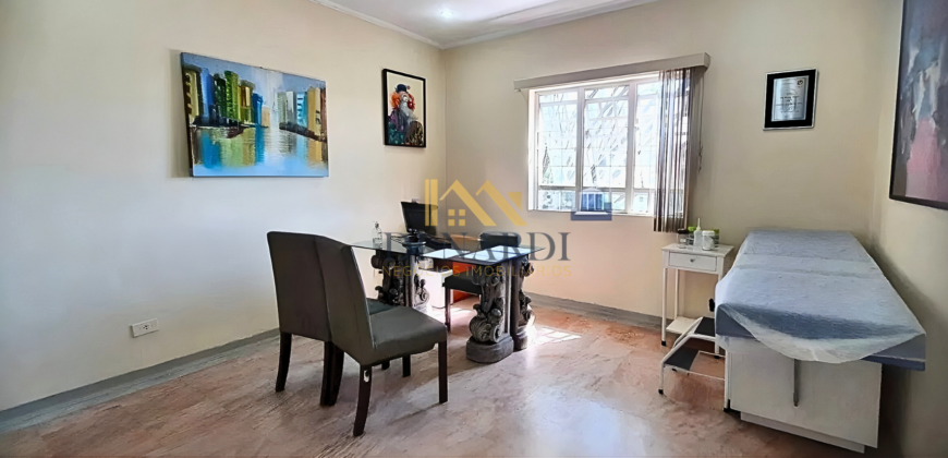 Imóvel Comercial de Alto Padrão na City Lapa: 584m² Privilegiados para Clínicas e Escritório