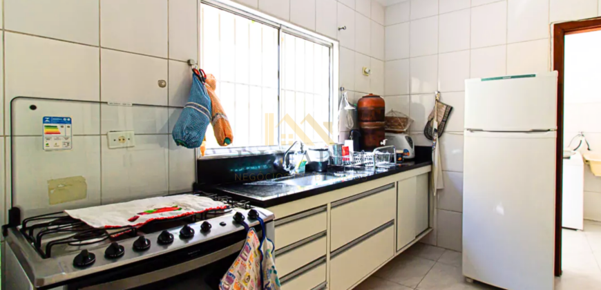 Sobrado à Venda na Vila Ipojuca: 163m² com 4 Dormitórios e Localização Premium