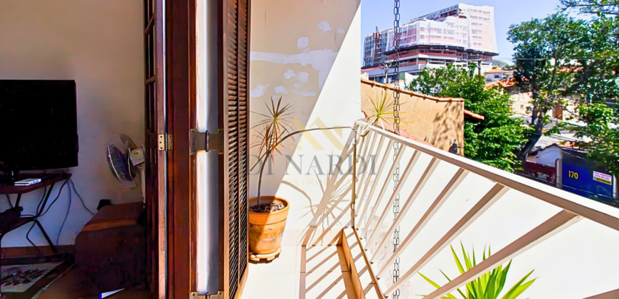 Sobrado à Venda na Vila Ipojuca: 163m² com 4 Dormitórios e Localização Premium